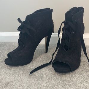 Nine West black heels